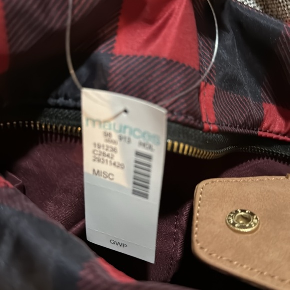 Buffalo plaid travel tote Maurice’s NWT - Picture 8 of 8